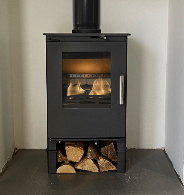 4kw Loxton 3 Multi Fuel Stove with Log Store